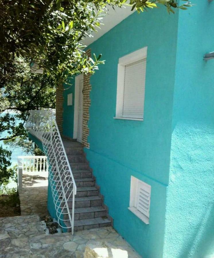 Apartman Volarevic Donji Karin Kültér fotó